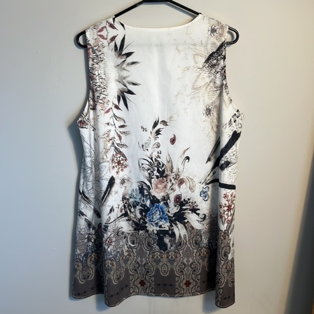Chic Pattern Shell Dress | Size XXL - Picture 2 of 3